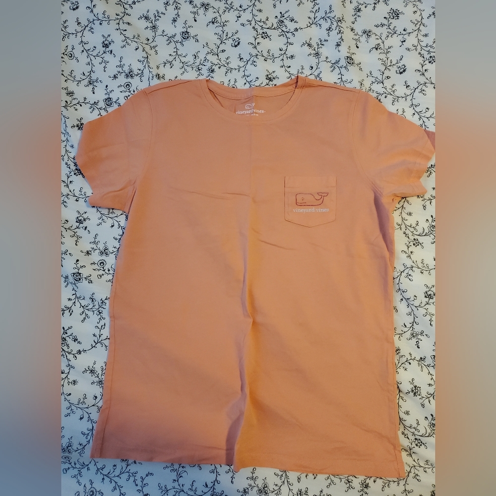 Vineyard Vines t-shirt